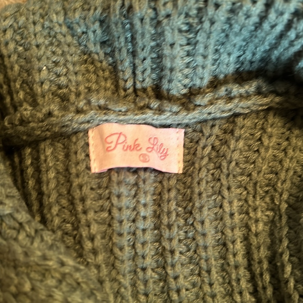 Pink lily cardigan size small - Picture 2 of 2
